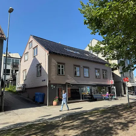 Sentral, Moderne, Tromso
